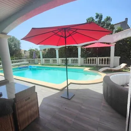 Luxe 5 Piscine Jacuzzi Homegym فيلة كاستيلنو-لو-ليه