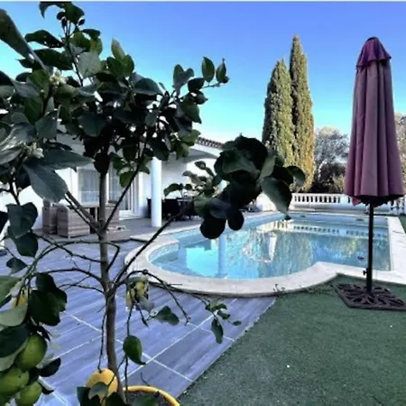 Luxe 5 Piscine Jacuzzi Homegym كاستيلنو-لو-ليه