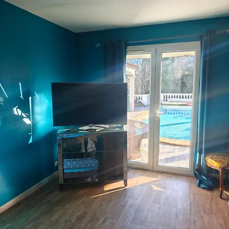 Luxe 5 Piscine Jacuzzi Homegym * كاستيلنو-لو-ليه